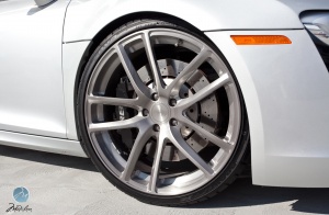 2012 Audi R8 with 20x8.5 Modulare B30 wheels