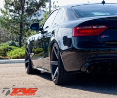 2012 Audi S5 with 20x10.5 Vossen CV3 wheels
