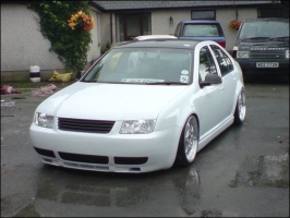 2002 Volkswagen Jetta with 18x8.5 Keskin KT2 wheels