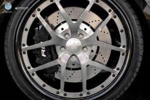 2011 Audi R8 with 20x8.5 Modulare M18 wheels
