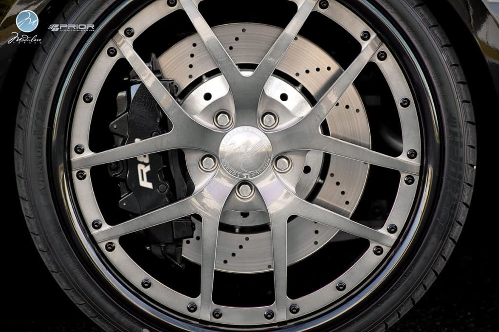 2011 Audi R8 with 20x8.5 Modulare M18 wheels