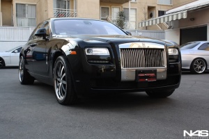 2012 Rolls-Royce Ghost with 22x9 Vossen VVS083 wheels