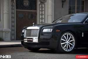2011 Rolls-Royce Ghost with 22x9 Vossen VVS083 wheels