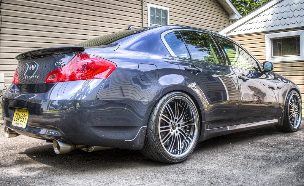 2009 Infiniti G37 with 20x8.5 Vertini Hennessey wheels