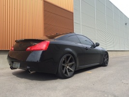 2010 Infiniti G37 with 20x9 Niche wheels