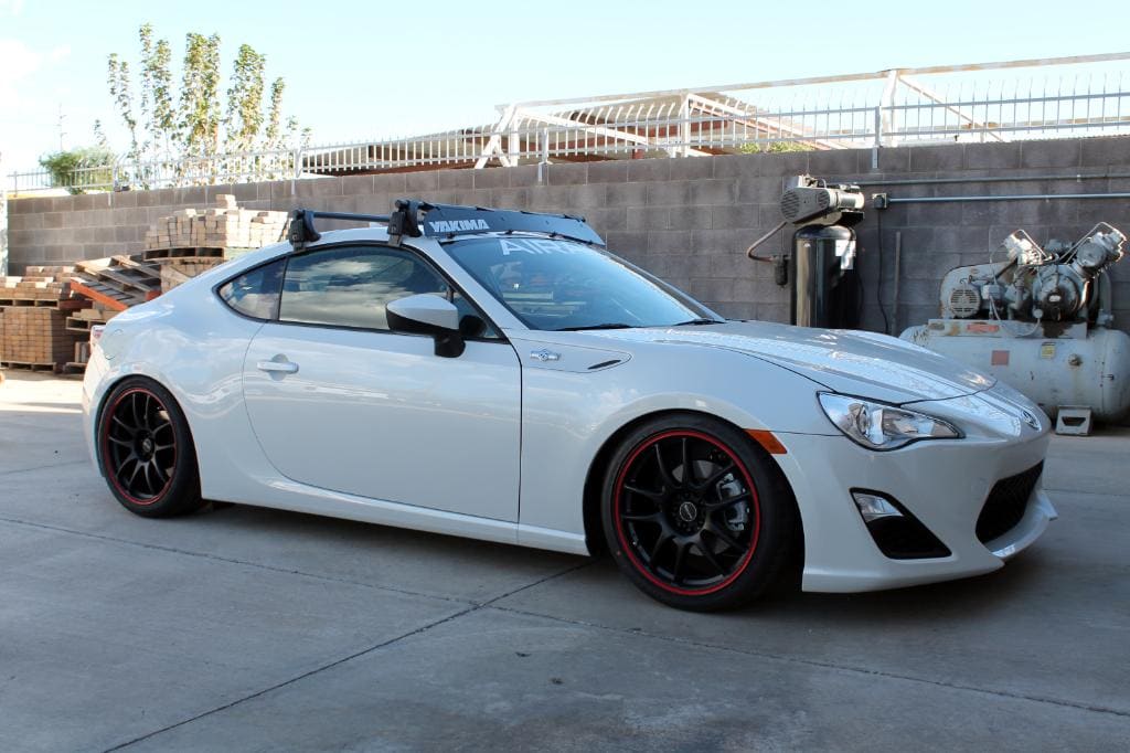 2013 Scion FR-S with 18x8 Drag DR-31 wheels