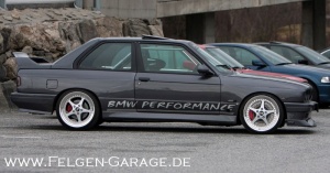 1989 BMW M3 with 18x9 O.Z. Mito wheels