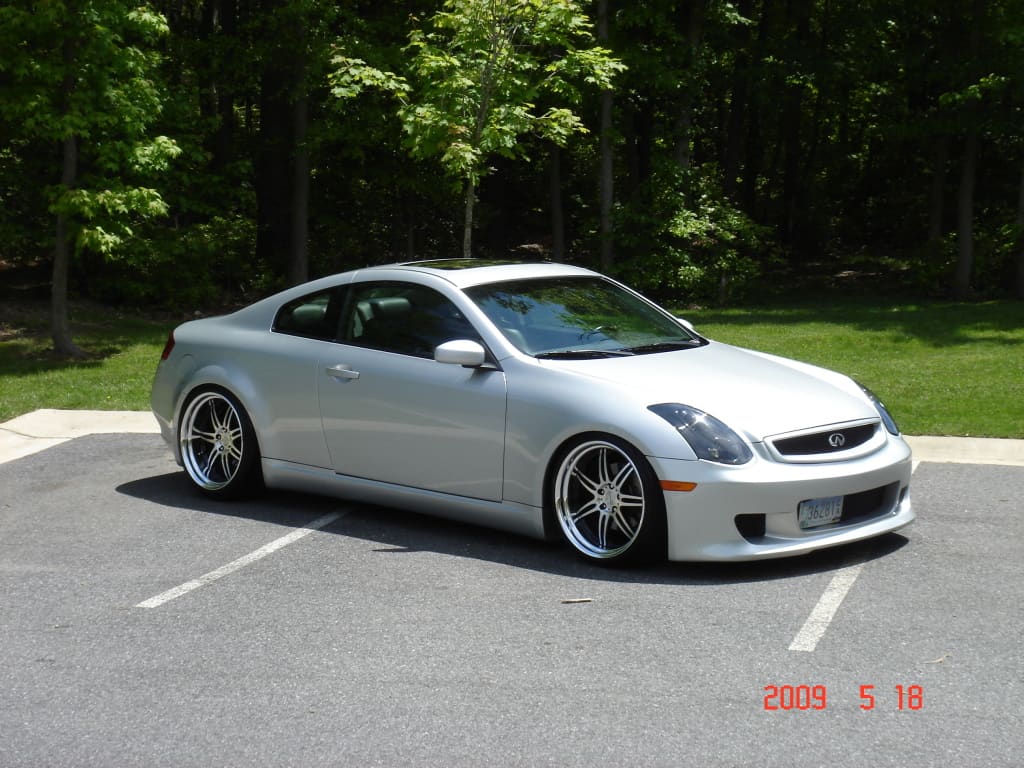 2006 Infiniti G35 with 20x9.5 Work Varianza T1S wheels