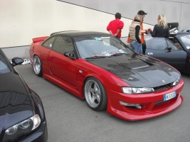 2000 Nissan S14 with 18x9 Work Equip wheels