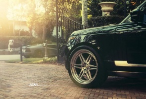 2014 Land Rover Range Rover with 24x10.5 ADV.1 06 Track Function CS wheels
