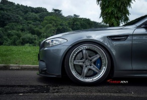 2013 BMW M5 with 21x10.5 ADV.1 5 Track Function SL wheels