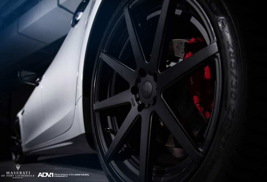 2013 Maserati Quattroporte with 21x9 ADV.1 08 MV2 wheels