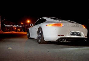 2015 Porsche 911 with 20x9 ADV.1 10DC wheels