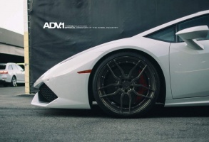 2015 Lamborghini Huracan with 20x9 ADV.1 005MV2CS wheels