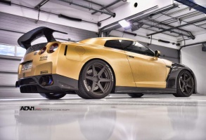 2015 Nissan GT-R with 21x10.5 ADV.1 6 MV2 SL wheels