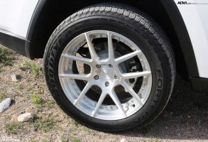 2014 Jeep Grand Cherokee with 20x9 ADV.1 5.0 MV2 wheels