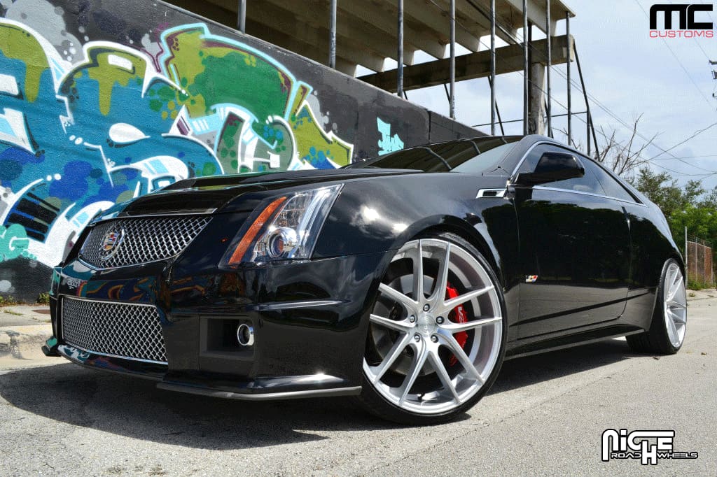 2014 Cadillac CTS-V with 22x9 Niche Targa - M131 wheels