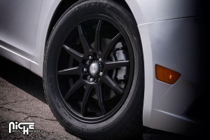 2012 Chevrolet Cruze with Niche NR10 - M122 wheels