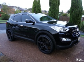 2015 Hyundai Santa Fe Sport with 20x8.5 Niche Apex - M126 wheels