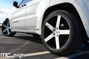 2014 Jeep Grand Cherokee with Niche Milan - M134 wheels