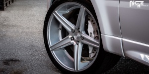 2011 Land Rover Range Rover Sport with 22x10.5 Niche Apex - M125 wheels
