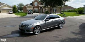 2013 Mercedes-Benz E-Class with 20x9 Niche Lucerne - M142 wheels