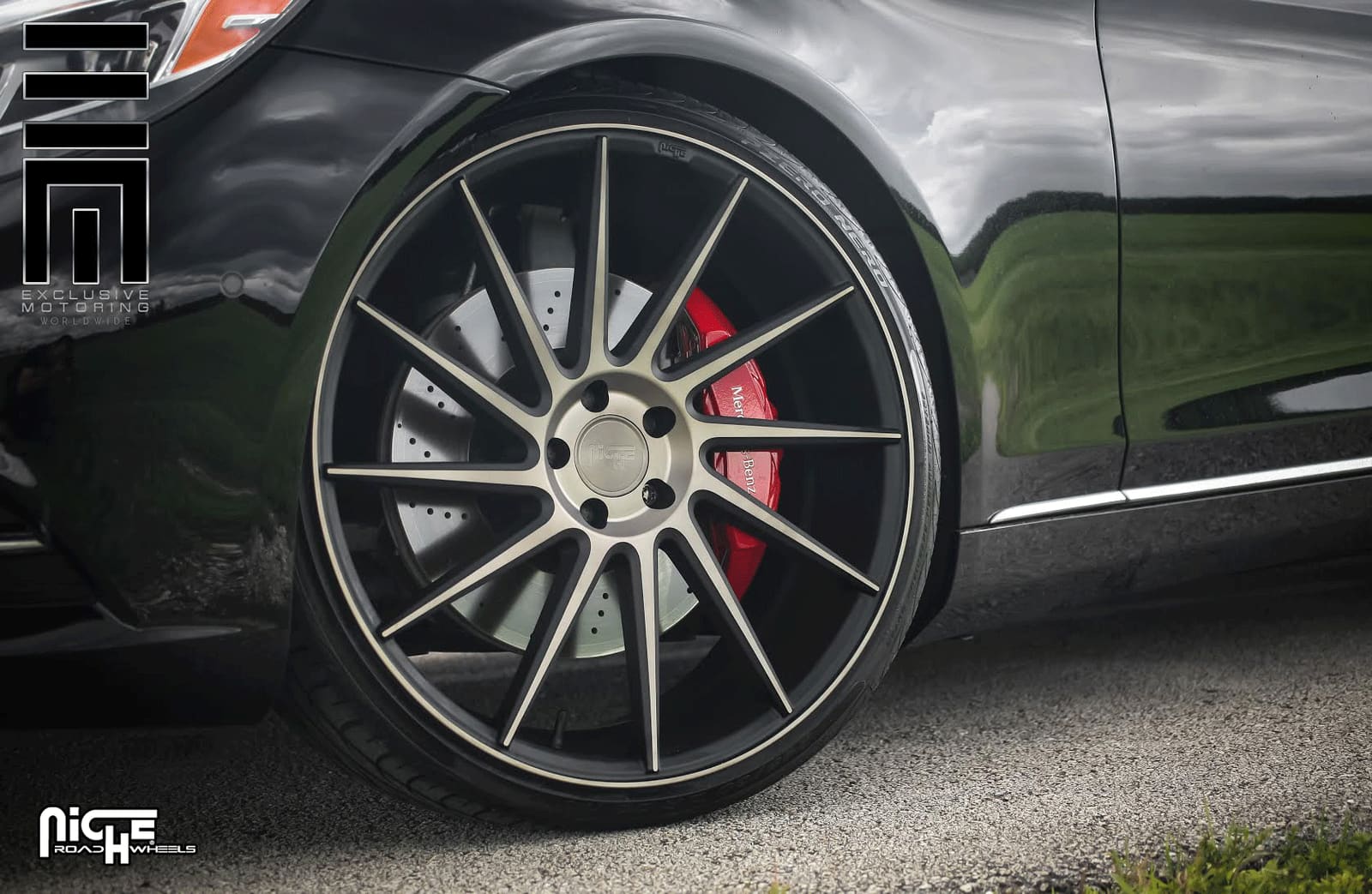 2015 Mercedes-Benz S-Class with 22x9 Niche Surge - M114 wheels
