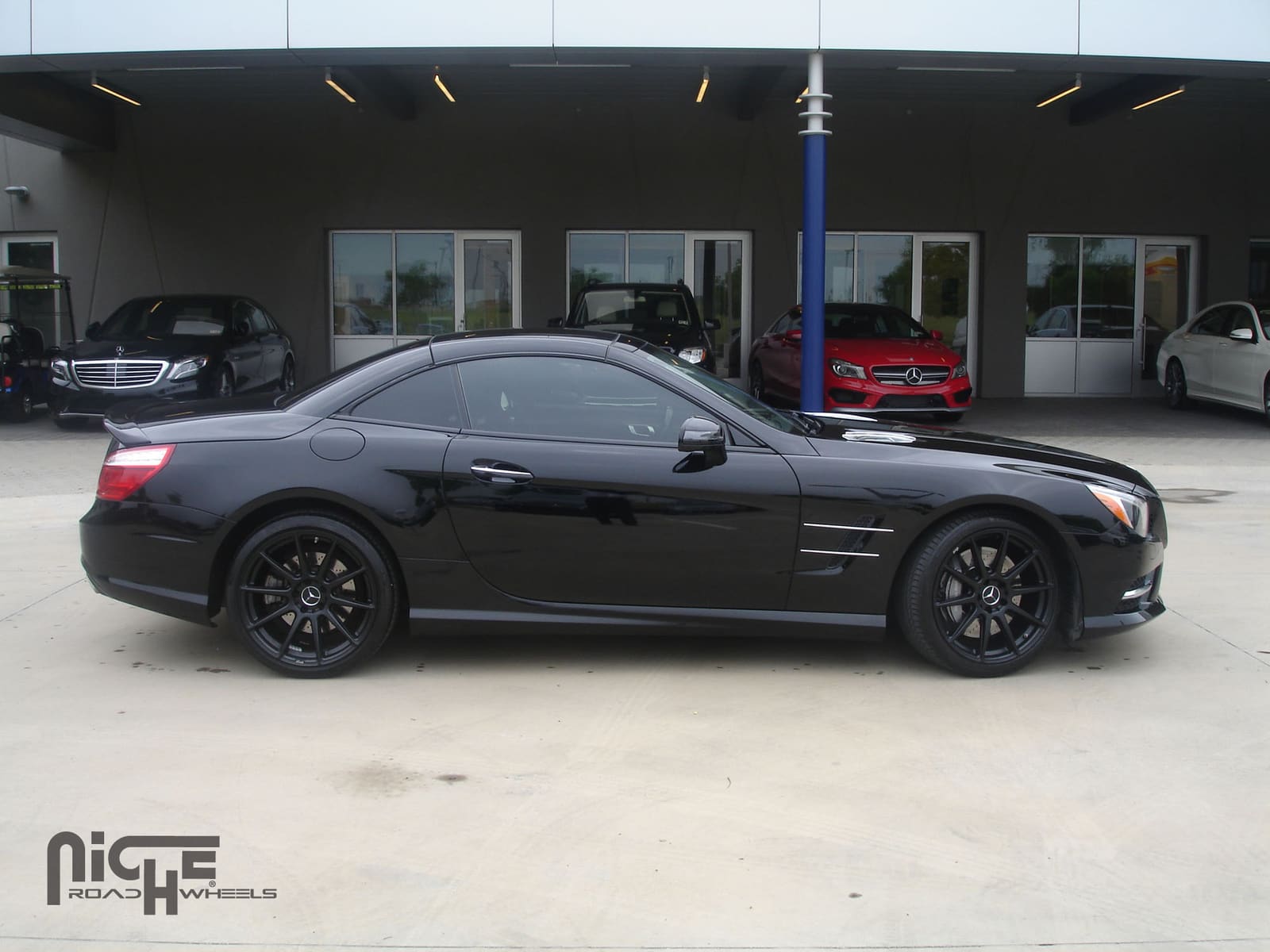 2015 Mercedes-Benz SL-Class with 19x8.5 Niche Essen - M147 wheels