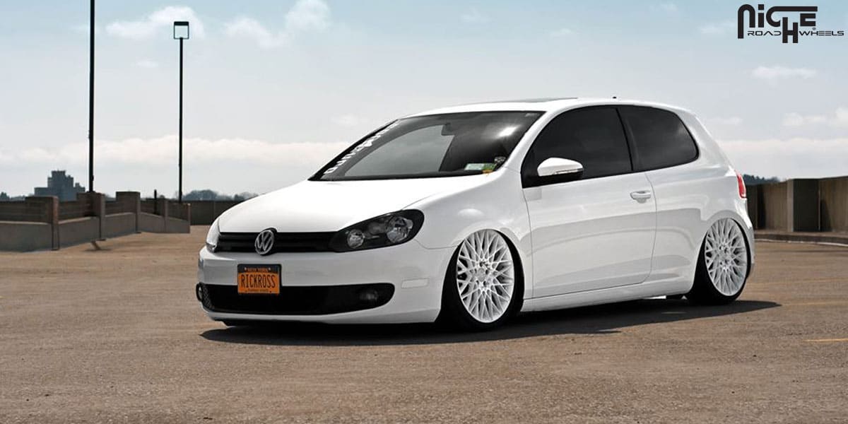 2012 Volkswagen Golf with 19x8.5 Niche Citrine - M156 wheels
