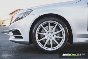 2015 Mercedes-Benz S-Class with 20x8.5 Varro VD10 wheels