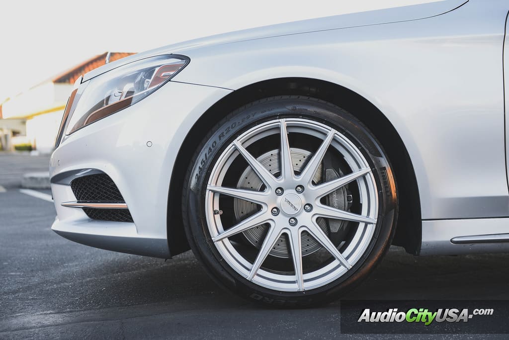 2015 Mercedes-Benz S-Class with 20x8.5 Varro VD10 wheels