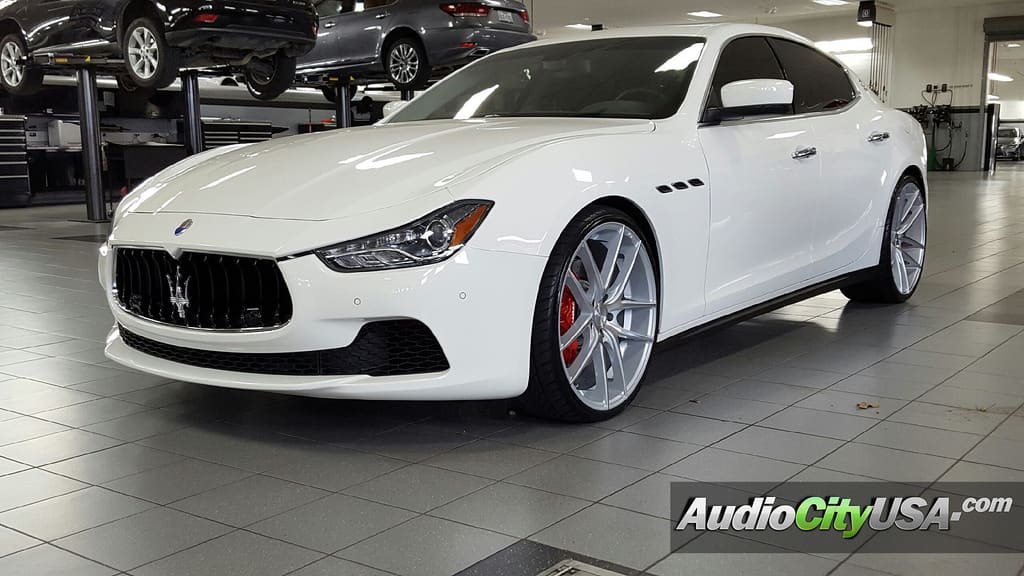 2015 Maserati Ghibli with 22x9 Niche Targa wheels