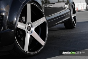 2012 Audi Q7 with 26x10 Koko Kuture Sardinia 5 wheels
