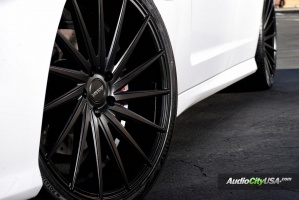 2013 Dodge Charger with 22x9 Varro VD 15 wheels