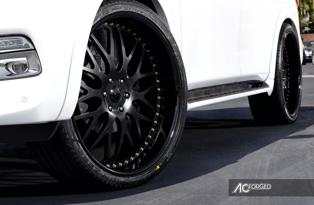 2015 Infiniti QX80 with 26x10 AC 313 wheels