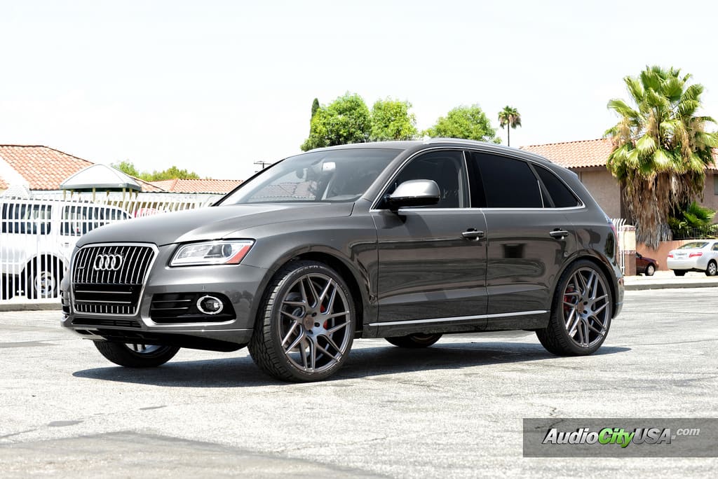 2015 Audi Q5 with 22x9 Blaque Diamond BD 3 wheels