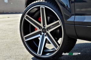 2008 Audi Q7 with 24x10 Giovanna Dramuno 6 wheels