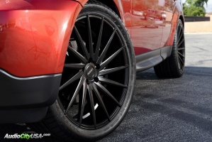 2009 Land Rover Range Rover with 22x9 Varro VD 15 wheels