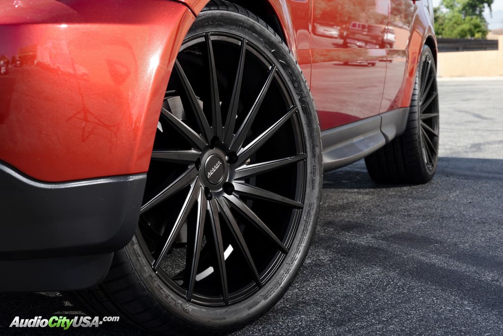 2009 Land Rover Range Rover with 22x9 Varro VD 15 wheels