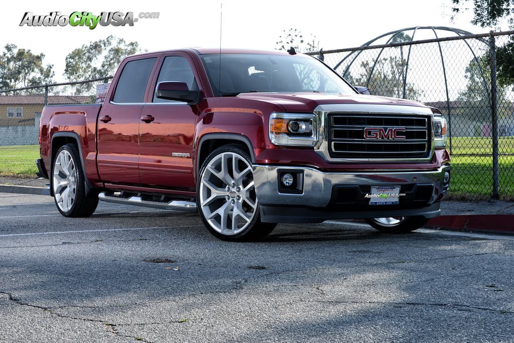 2014 GMC Sierra 2500HD with 26x10 OEM wheels