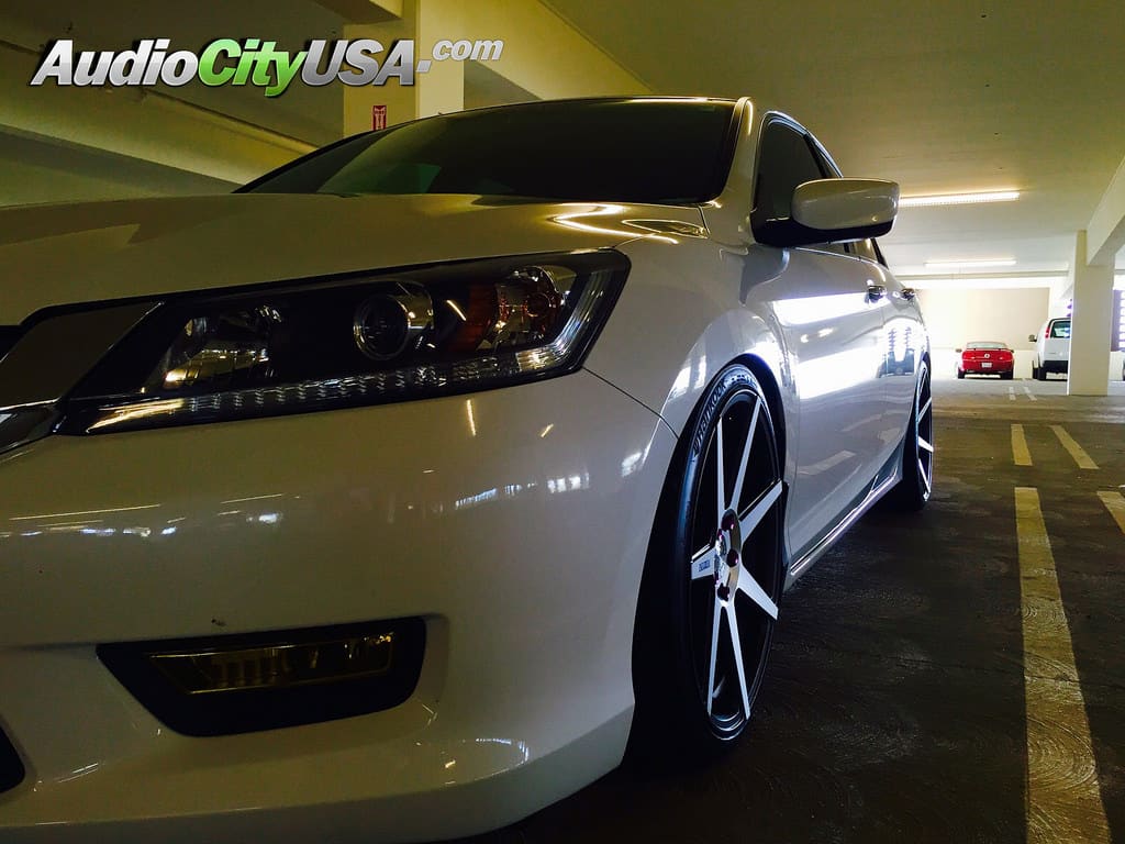 2014 Honda Accord with 19x8.5 Vertini Dynasty wheels