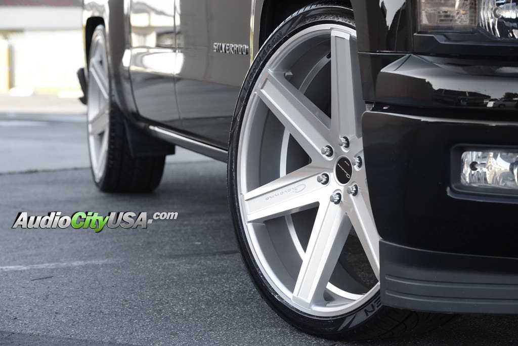 2014 Chevrolet Silverado 3500HD with Giovanna Dramuno 6 wheels