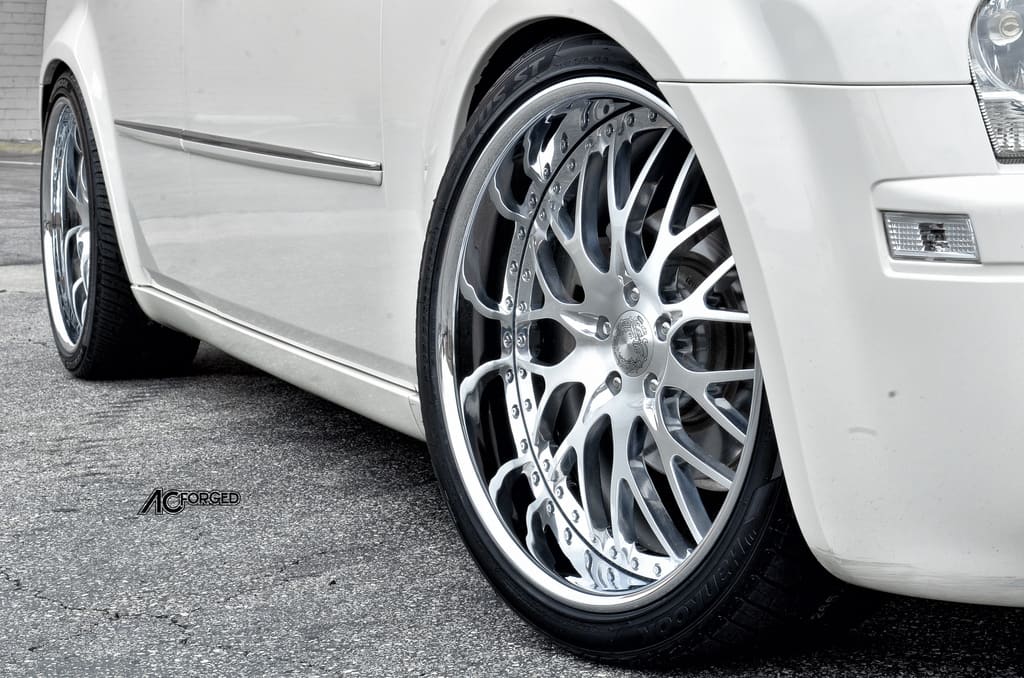 2009 Chrysler 300 with 22x9.5 AC 313 wheels
