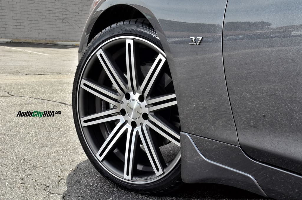 2014 Infiniti Q50 with 20x9 Vossen CV4 wheels