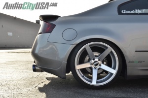2006 Infiniti G35 with 20x9 STR 607 wheels