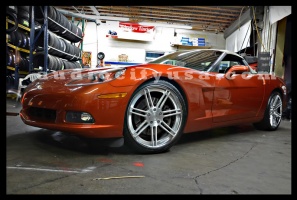 2010 Chevrolet Corvette with 20x9 Rennen R7 wheels