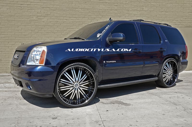 2011 GMC Yukon with Versante 212 wheels