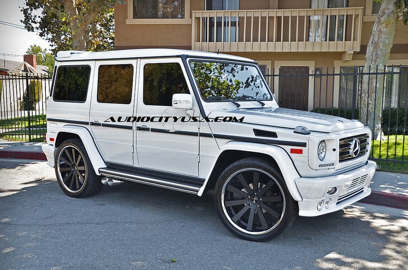 2011 Mercedes-Benz G-Class with 24x10 Gianelle Santo 2 SS wheels