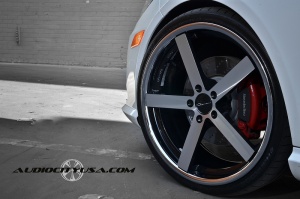 2013 Mercedes-Benz E-Class with 20x8.5 Giovanna Mecca wheels