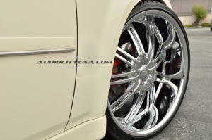 2013 Chrysler 300 with 24x10 Velocity VW 800 wheels
